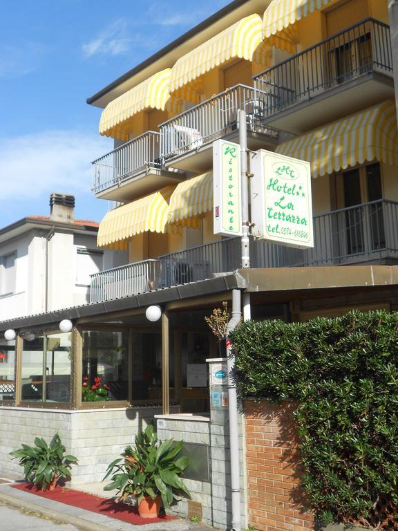 Hotel Ristorante La Terrazza Лидо-ди-Камайоре Экстерьер фото